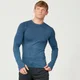 Modelliertes, langärmliges, nahtloses T-Shirt